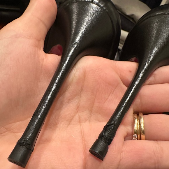 Iriza Louboutin Black Pumps - Picture 10 of 10